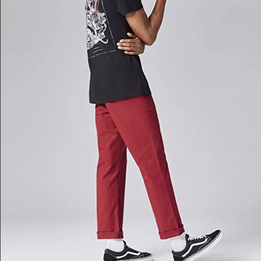 find. Mens Chino Trousers